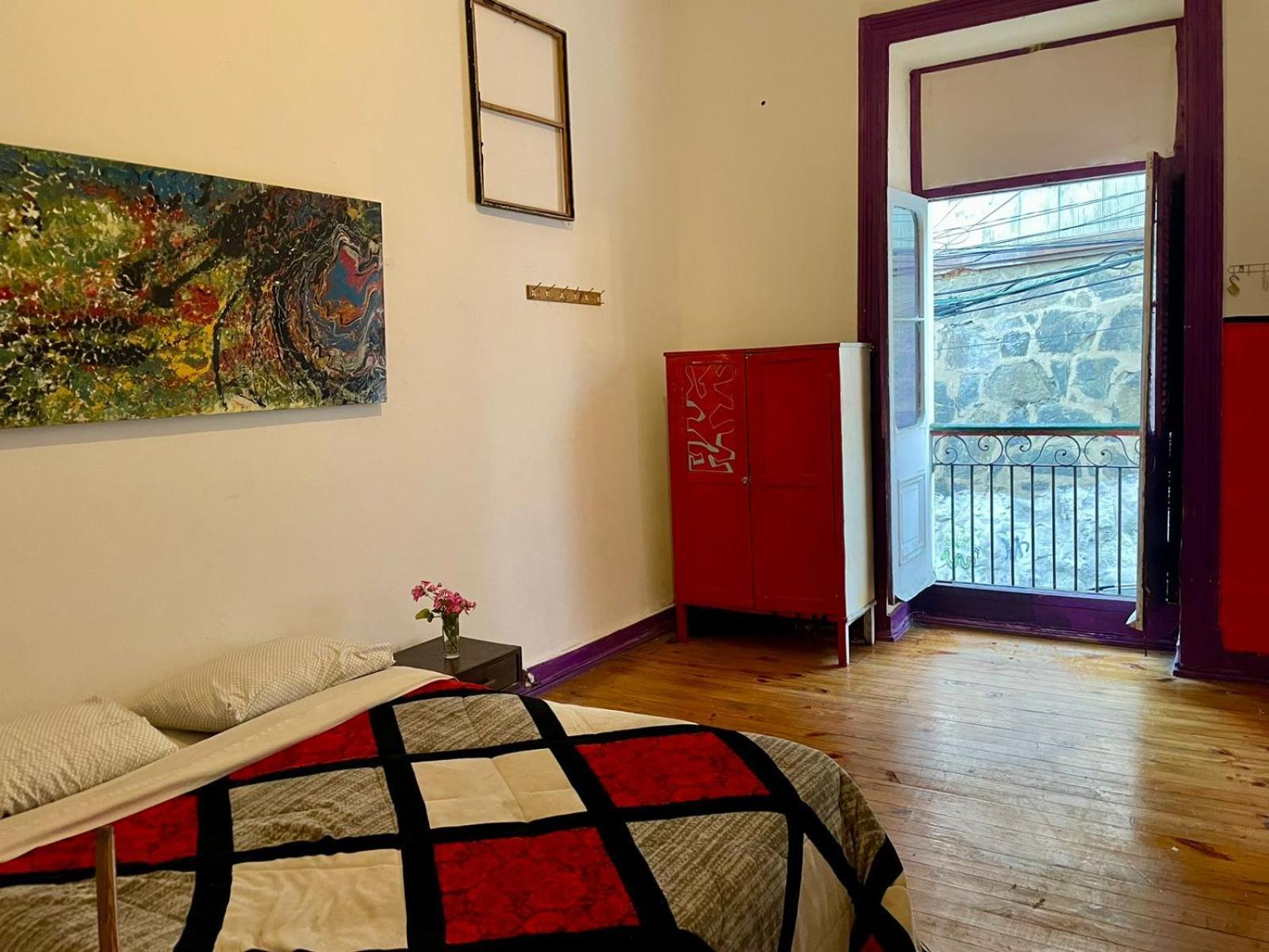 וואלפאראיסו Art Hostel Casa Chaman מראה חיצוני תמונה