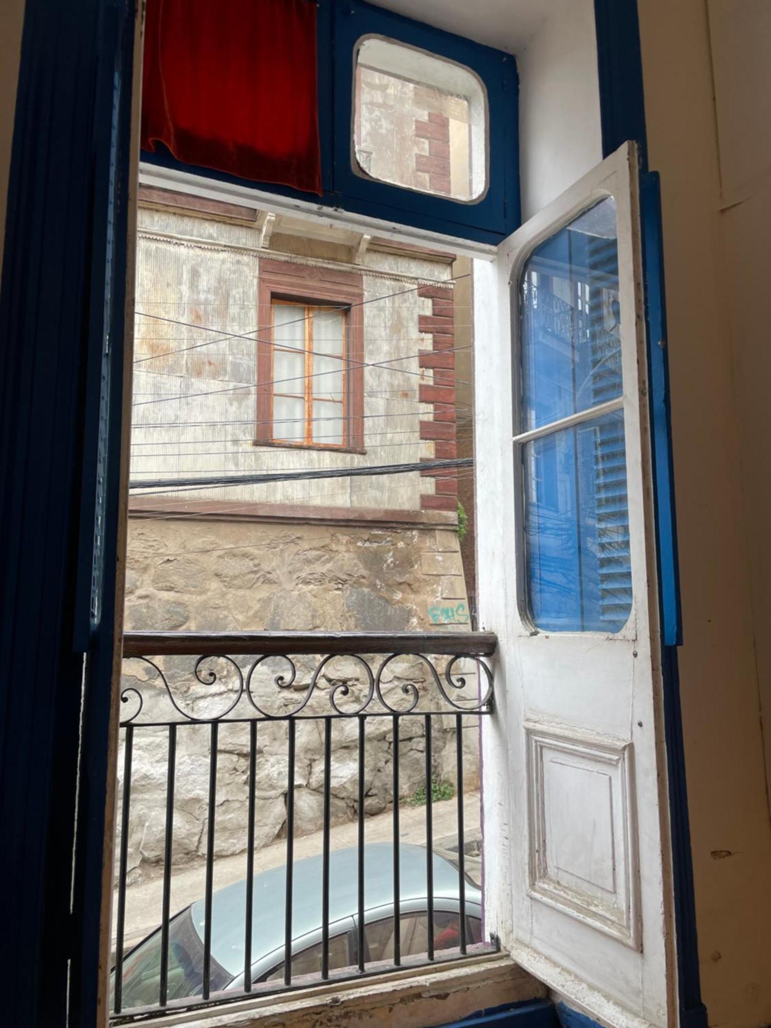 וואלפאראיסו Art Hostel Casa Chaman מראה חיצוני תמונה
