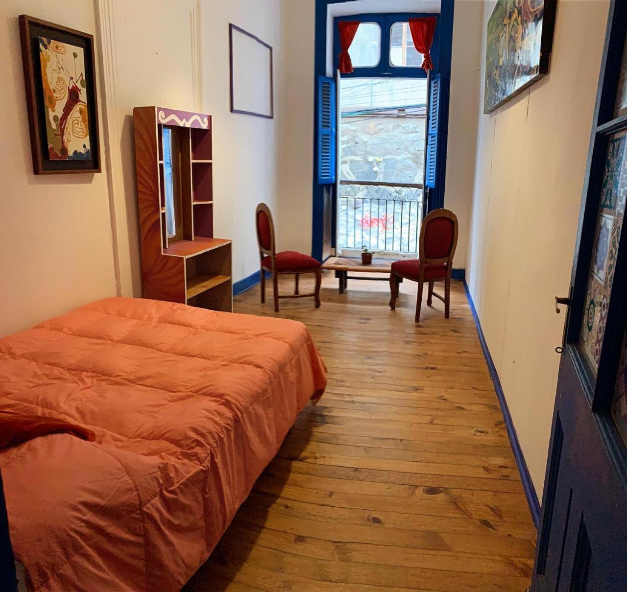 וואלפאראיסו Art Hostel Casa Chaman מראה חיצוני תמונה
